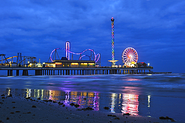 Historic Pleasure Pier, Galveston island, Gulf of Mexico, Texas, United States of America