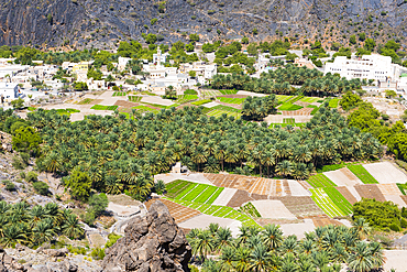 Al Hajir seen from track (Al Barida Road) on western slope of Djebel Ahkdar below Sharaf al Alamayn Pass, 2036m, Oman, Arabian Peninsula