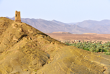 Watchtower, Draa River valley, Province of Zagora, Region Draa-Tafilalet, Morocco, North West Africa