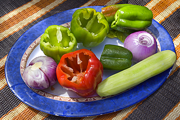 Green and red pepper, preparation of lunch for a group of bike hikers near Ouarzazate, Province of Ouarzazate, Region Draa-Tafilalet, Morocco, North West Africa