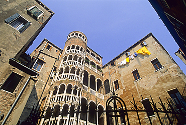 Palazzo Contarini del Bovolo, San Marco district, Venice, UNESCO World Heritage Site, Veneto region, Italy, Europe