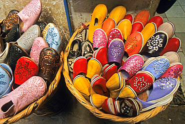 Babouches, oriental sleepers, souk in the medina of Marrakech, Morocco, North Africa