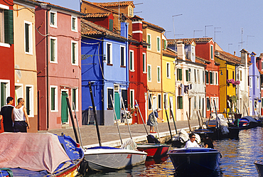 Colourfully painted houses along a canal in Burano island, Venice, UNESCO World Heritage Site, Veneto region, Italy, Europe