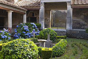 Atrium of the House of the Golden Cupids, archaeological site of Pompeii, UNESCO World Heritage Site, province of Naples, Campania, Italy, Europe