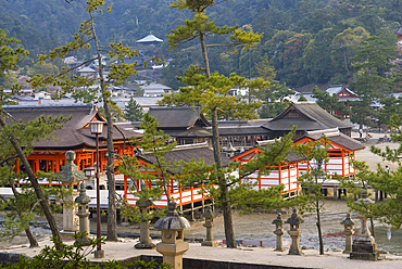Itsukushima-jinja sanctuary, Miyajima island off Hiroshima, Japan