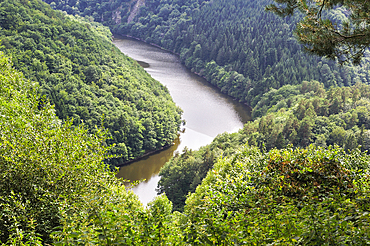 Lake of Fades-Besserve bisected by the Sioule River, Puy-de-Dome department, Auvergne-Rhone-Alpes region, France, Europe