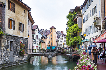 View of the Thiou river flowing through the old city of Annecy, Haute-Savoie department, Rhone-Alpes region, France, Europe