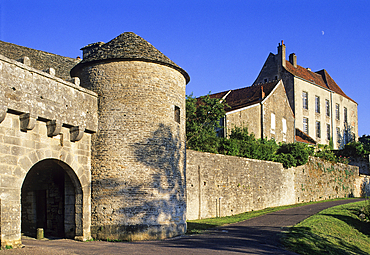 Porte du Val,Flavigny-sur-Ozerain,Cote-d'Or department,Burgundy region,France,Europe