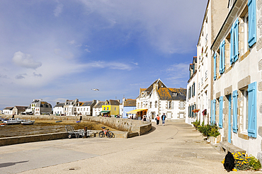 quai du Vieux Port,Ile de Sein,au large de la Pointe du Raz,Finistere,Bretagne,France,Europe de l'ouest//quay of the Old Port,Ile de Sein,off the coast of Pointe du Raz,Finistere department,Brittany region,west of France,western Europe