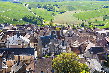 View of the city centre from the top of the Tour des Fiefs, Sancerre, Cher department, Historic province of Berry, Centre-Val de Loire region, France
