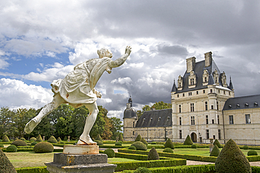 Statue in the French garden of the Chateau of Valencay, Valencay, Department of Indre, Historic Province of Berry, Centre-Val de Loire region,France