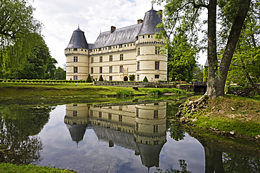 French Renaissance Chateau de l'Islette (16 th century) by the Indre River at Azay-le-Rideau, department of Indre-et-Loire, Centre-Val de Loire region, France, Europe