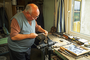 Emile Drouhin, Meilleur ouvrier de France (one of the best craftsmen of france), cutler at Nogent, Haute-Marne department, Champagne-Ardenne region, France, Europe