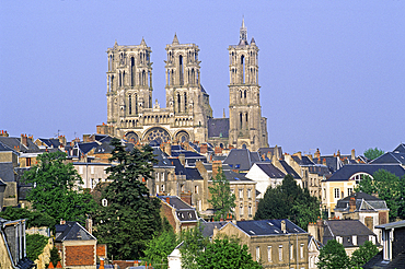 Cathedral, Laon, Aisne department, Picardy region, northern France, Europe