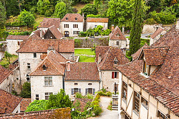 Saint-Cirq-Lapopie, one of the ' Plus Beaux Villages de France' (the most beautiful villages of France), Lot department, region of Midi-Pyrenees, Occitanie, southwest of France, Europe