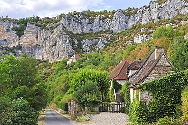 Sauliac-sur-Cele, Cele River valley, Lot department, region of Midi-Pyrenees, Occitanie, southwest of France, Europe