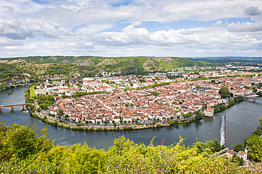 City of Cahors viewed from the viewpoint at Mont Saint Cyr, Lot department, region of Midi-Pyrenees, Occitanie, southwest of France, Europe