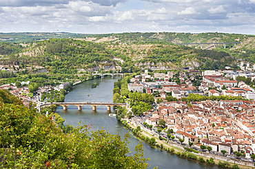 City of Cahors viewed from the viewpoint at Mont Saint Cyr, Lot department, region of Midi-Pyrenees, Occitanie, southwest of France, Europe