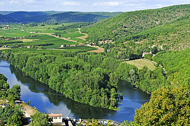 View over the Lot river from the village of Belaye, Lot department, region of Midi-Pyrenees, Occitanie, southwest of France, Europe