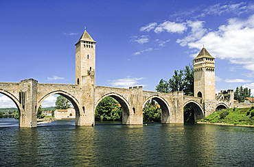 Pont Valentre,Cahors, Lot department,Midi-Pyrenees region, Occitanie, France, Europe