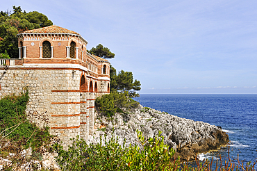 Hispano-moresque style belvedere on the littoral path,Roquebrune-Cap-Martin, Alpes-Maritimes department,Provence-Alpes-Cote d'Azur region,southeast of France,Europe.