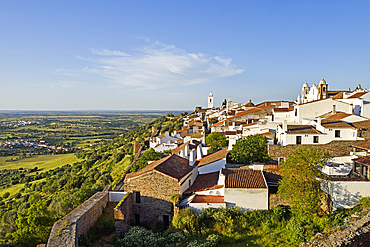 Perched village Monsaraz, Municipality of Reguengos de Monsaraz, Alentejo region, Portugal, southwertern Europe