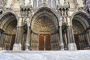 South portal of the Cathedral of Chartres, UNESCO World Heritage Site, Chartres, Eure-et-Loir department, Centre region, France, Europe