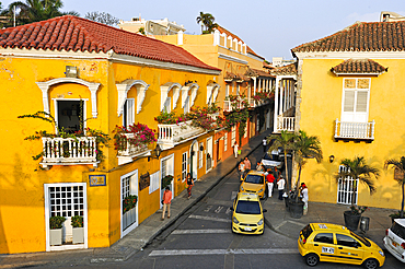 Corner of Calle de Baloco and Playa de la Artillera seen from the ramparts, downtown colonial walled city, UNESCO World Heritage Site, Cartagena, Colombia, South America