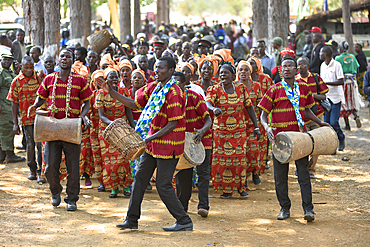 People arriving for the Ukusefya Pa Ng'wena Ceremony, Kasama, Zambia, Africa