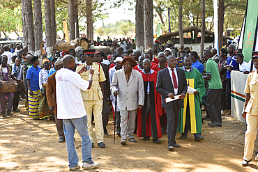 People arriving for the Ukusefya Pa Ng'wena Ceremony, Kasama, Zambia, Africa