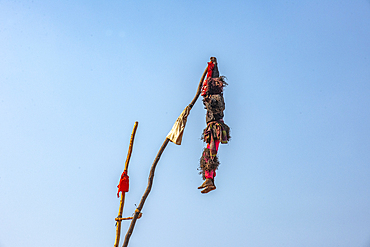 Masked acrobat, The Kulamba Traditional Ceremony of the Chewa people from Zambia, Mozambique and Malawi, held annually on the last Saturday in August to pay homage to their Chief Kalonga Gaia Uni, held near Katete, Eastern Province, Zambia, Africa