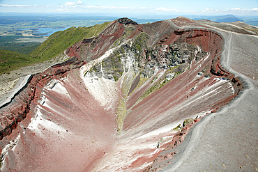 November 2007 - Aerial view of 1886 basaltic plinian eruption fissure in rhyolite dome complex, Mount Tarawera volcano, New Zealand.