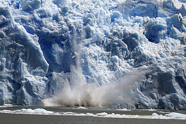 Perito Moreno glacier ice breaks into the lake, Lago Argentino.