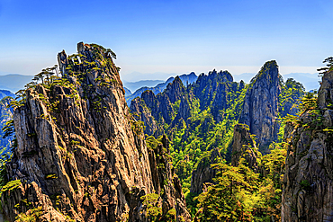 Huangshan (Mt Huang), UNESCO World Heritage and UNESCO Global Geopark, Anhui Province, China.