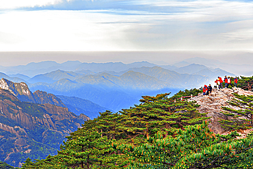 Daybreak in Huangshan (Mt Huang/Yellow Mountain), UNESCO World Heritage and UNESCO Global Geopark, Anhui Province, China.