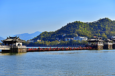 Fully connected Guangji Bridge. Built in 1170, Chaozhou City, Guangdong province, China. It is one of China's four famous ancient bridges. The bridge is connected by 18 boats that can be moved to allow passage for vessels.