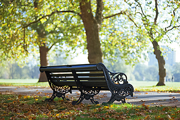 Empty park bench, Hyde Park, London, England, United Kingdom, Europe