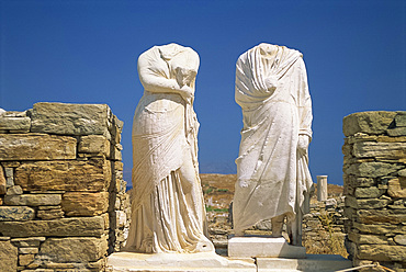 Headless statues of Cleopatra and Dioskovridis, Delos, UNESCO World Heritage Site, Cyclades Islands, Greek Islands, Greece, Europe