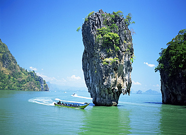 Ko Tapu (James Bond Island), Phangnga Bay, Thailand, Southeast Asia, Asia