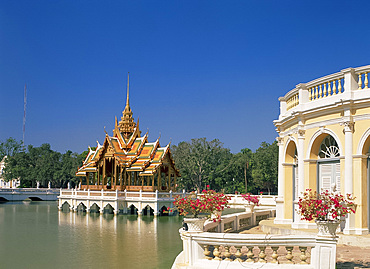 The Phra Thinang Aiswan Thipha-at pavilion at the summer palace at Bang Pa-in, Thailand, Southeast Asia, Asia