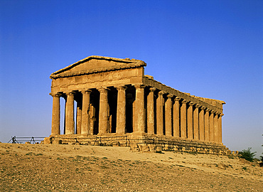 Temple of Concord, Valley of the Temples, Agrigento, Sicily, Italy, Europe