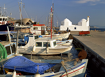 Harbour and church, Aegina Town, Aegina, Argo Saronic islands, Greek Islands, Greece, Europe