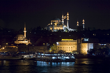 City skyline at night including the Sulemaniye Mosque and Rustem Pasa Mosque, Istanbul, Turkey, Europe, Eurasia