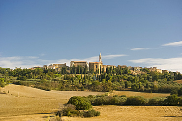 The hilltop town of Pienza in Val d'Orcia, UNESCO World Heritage Site, Tuscany, Italy, Europe