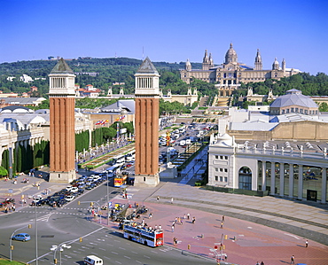 Plaza d'Espanya, fountains in front of the National Museum of Art, Barcelona, Catalunya (Catalonia) (Cataluna), Spain, Europe