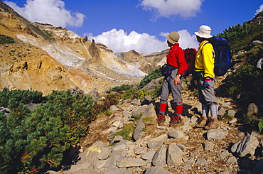 Walkers, Daisetzusan National Park, Hokkaido, Japan, Asia