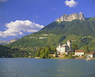 Lac d'Annecy, Haute Savoie, Rhone Alpes, France, Europe