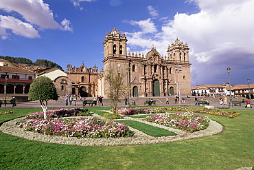 Exterior of the Christian cathedral, Cuzco Ciity (Cusco), UNESCO World Heritage Site, Peru, South America