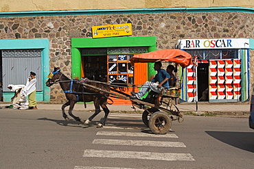 Typical street scene, Gonder, Gonder region, Ethiopia, Africa