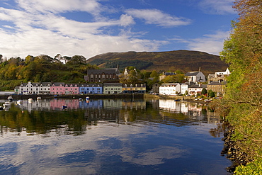 Harbour, Portree (Port Righ), Isle of Skye, Inner Hebrides, west coast, Scotland, United Kingdom, Europe